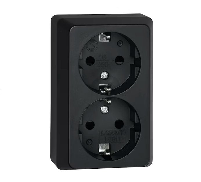 Pistorasia Opal Pinta 2-osainen 16A IP20 PPR Musta